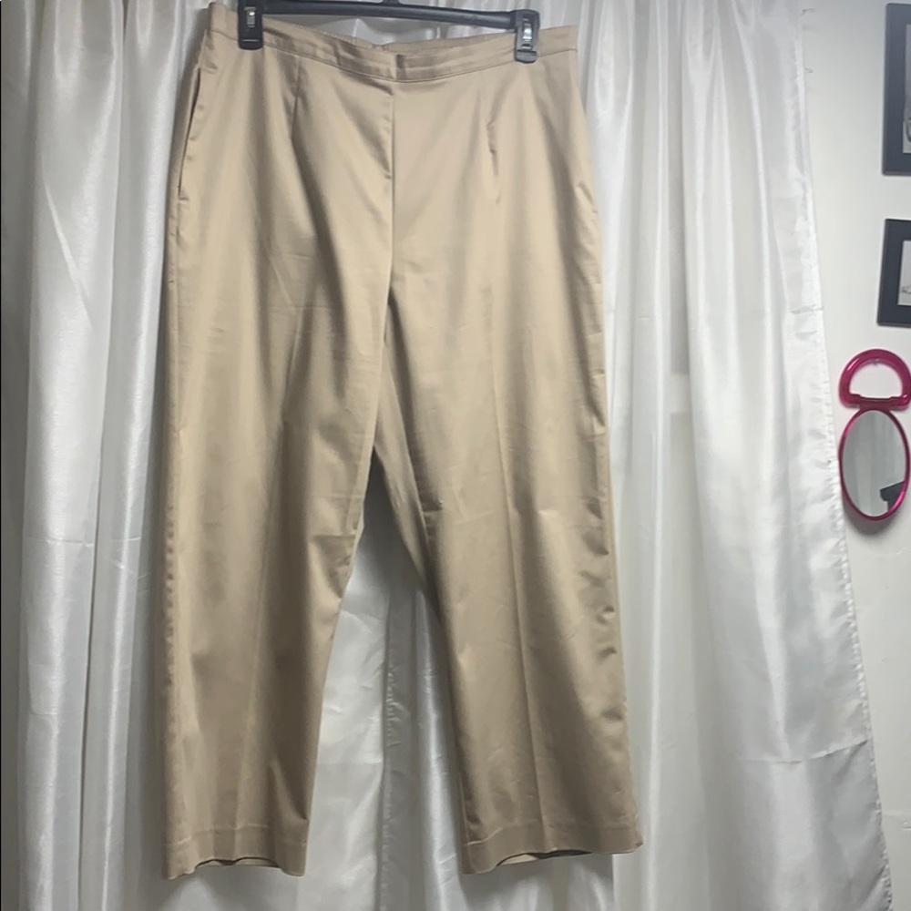 Only worn once comfortable work pants